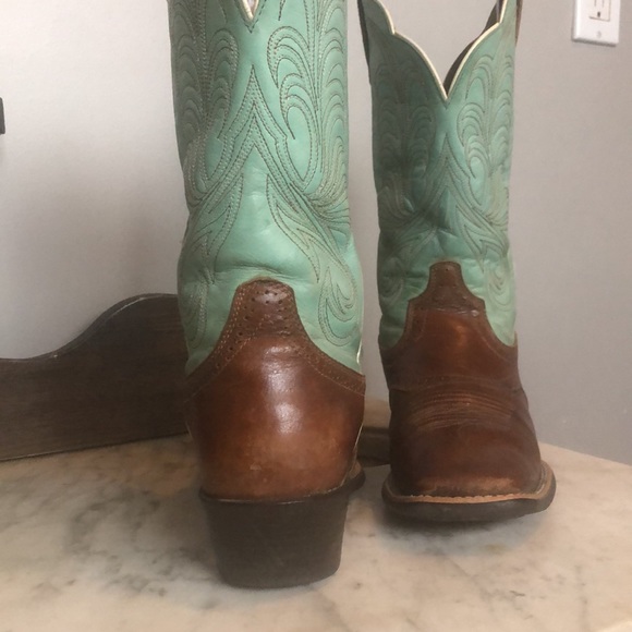 ARIAT Square Toe Cowboy Boots - Picture 5 of 11